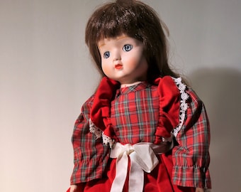 1984 15" Schmid Musical Christmas Doll w/Blue Eyes and Auburn Hair-Plays Fascination Tune