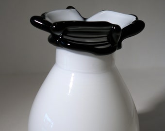 Beautiful Herb A Thomas Hand Blown Art Glass Vase White w/Applied Black Work Signed HAT