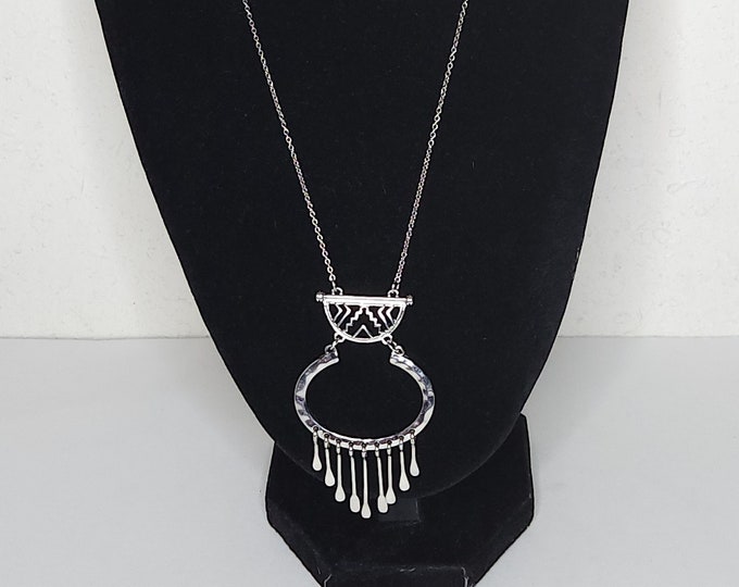 Vintage Silver Tone Long Necklace with Semicircle and Oval Pendant and Fringe C-5-9