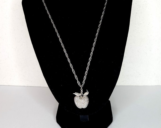 Vintage Silver Tone Textured Apple Pendant on Rope Chain Necklace D-3-87