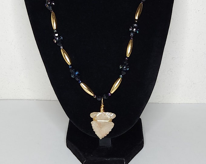 Vintage Gold Tone and Iridescent Plastic Beaded Necklace with Beige Arrowhead Pendant C-4-9