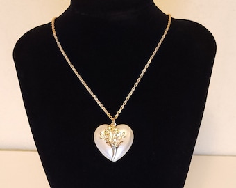 Vintage Faux Pearl Heart with Gold Tone Floral Bouquet Necklace 18 Inch A-2-53