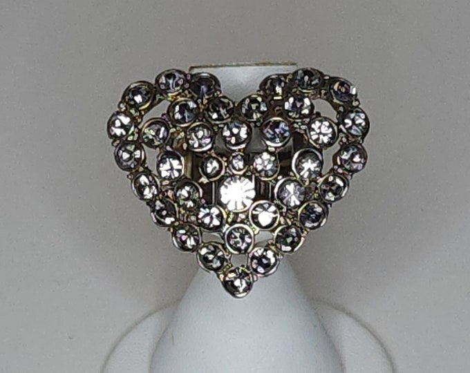 Vintage Silver Tone Heart Stretchy Statement Ring with Clear Rhinestones A-5-87