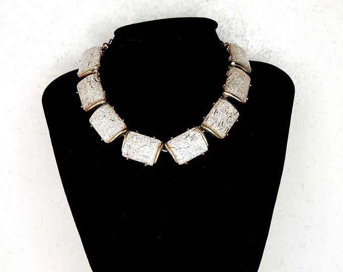 Vintage Tara Signed Confetti Thermaset and Gold Tone Links Choker Necklace D-4-43