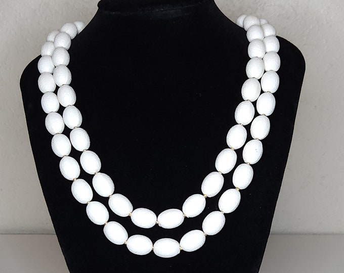 Vintage White Oval Beaded 2 Strand Necklace 20 Inch A-2-75