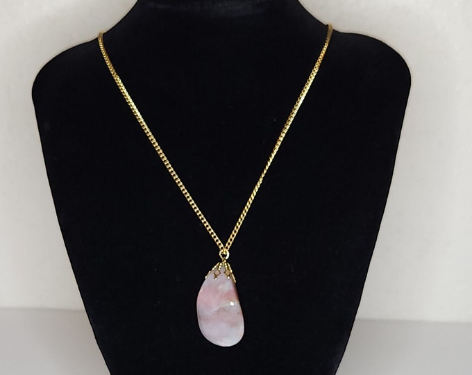 Vintage Gold Tone Necklace with Rose Tone Stone Pendant 24 Inch A-2-58