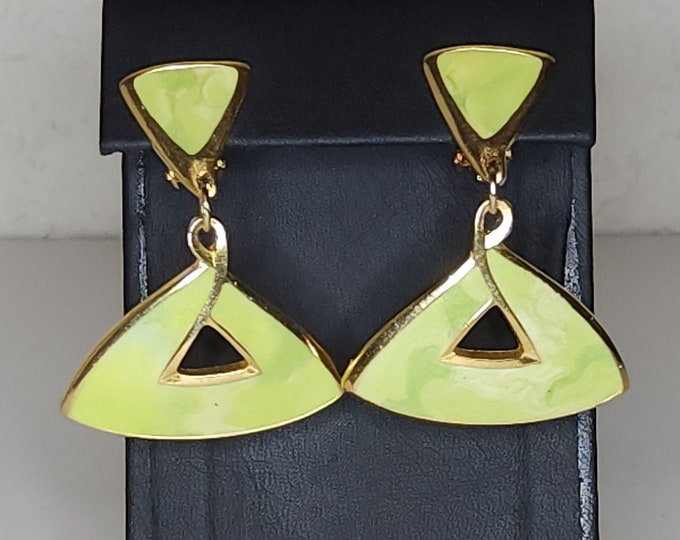 Vintage Edgar Berebi Signed Gold Tone and Pale Green Swirled Enamel Clip-On Earrings A-5-64