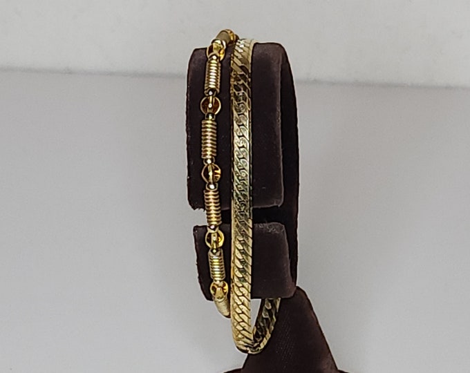 Vintage Set of Two Gold Tone Bracelets 7 Inch A-4-43