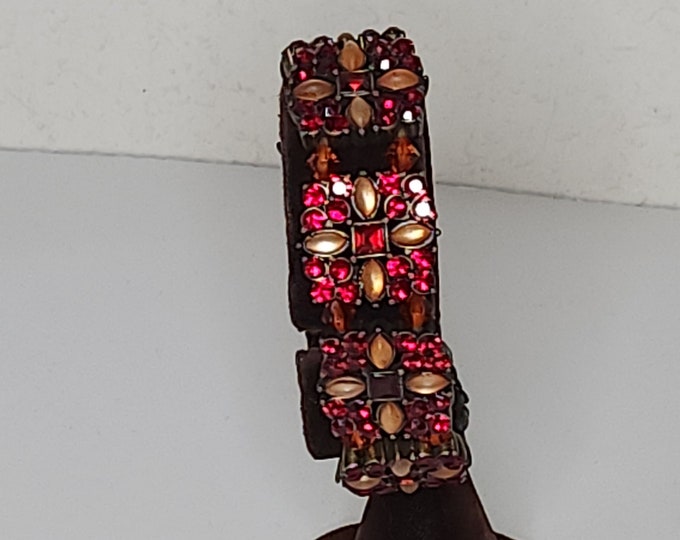 Vintage Gold Tone Link Stretch Bracelet with Red and Orange Rhinestones C-4-37