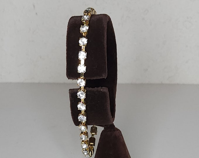 Vintage Gold Tone and Clear Rhinestone Cup Chain Bracelet B-1-47