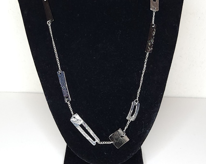 Vintage Silver Tone Geometric Necklace and Earrings Set 32 Inch A-2-85