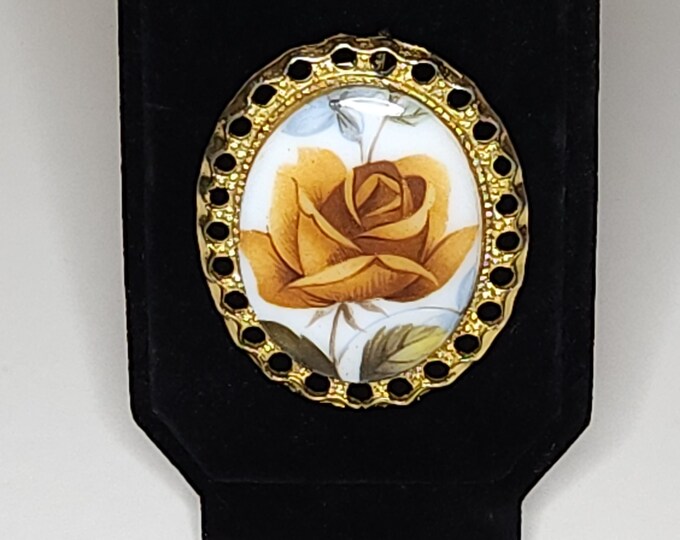 Vintage Oval Milk Glass Brooch Pin Pendant with Yellow Rose Flower and Gold Tone Border A-1-10