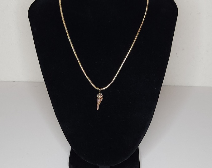 Vintage Signed WJN Gold Tone 16 Inch Necklace with Stone Chip Pendant A-1-18