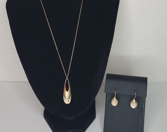 Vintage MM Marked Gold Tone Teardrop Pendant with Clear Rhinestones Necklace and Matching Earrings Set D-3-13
