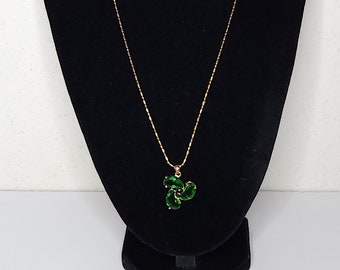 Vintage 18K GP Marked Green Crystal Pendant Necklace D-2-18