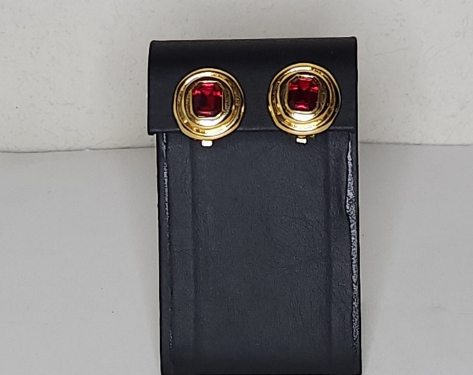 Vintage Gold Tone Circle Clip-On Earrings with Red Rectangle Rhinestones C-7-30