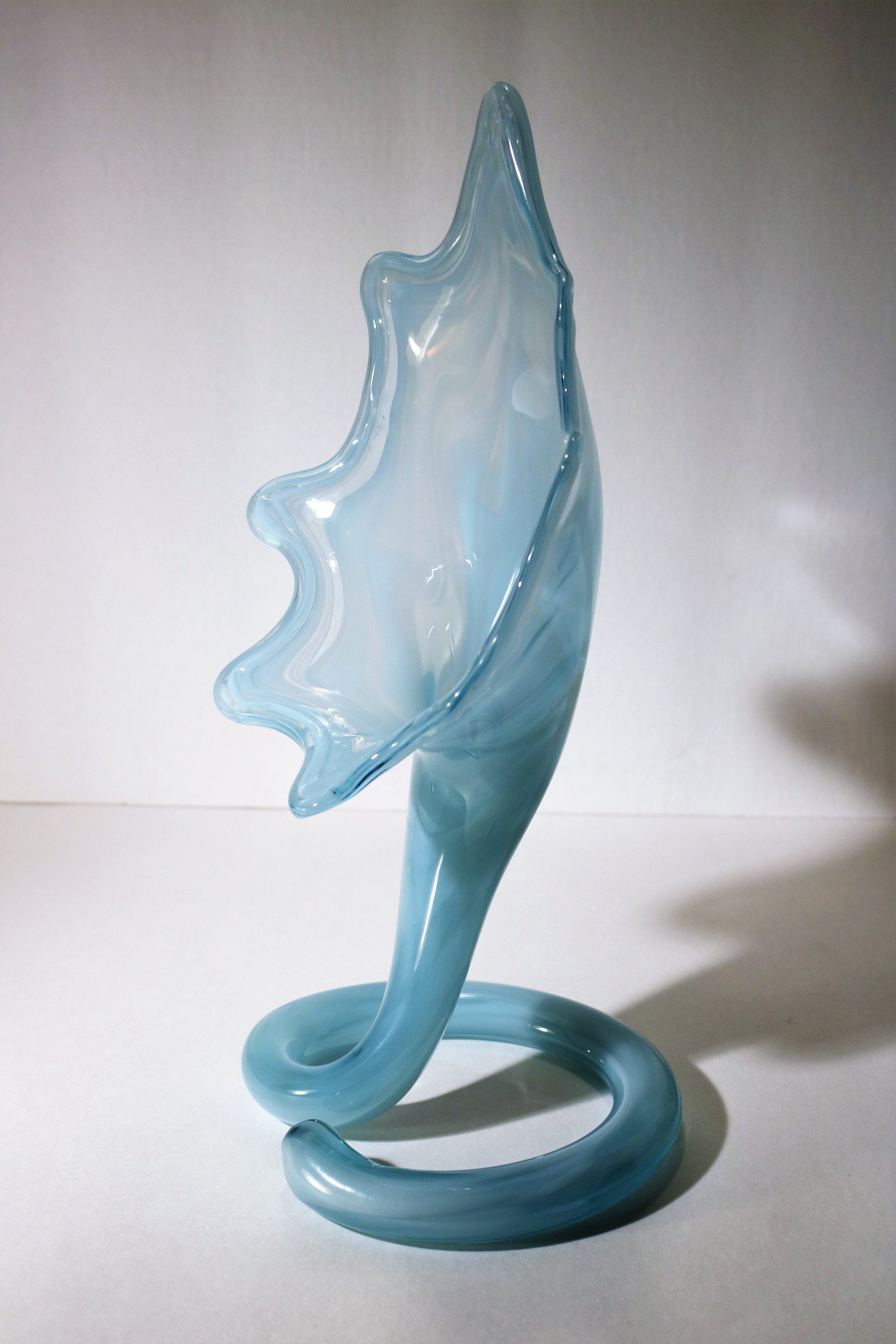 12 1 2 Sooner Old Hickory Art Glass Trumpet Swirl large 12 12 sooner old hickory art glass