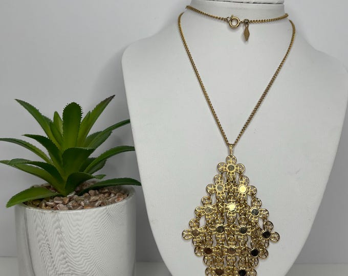 Vintage Sarah Coventry Gold Tone “Golden Petals” -1971- 20” Necklace D-7-78
