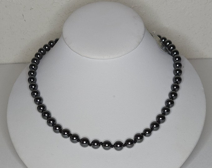 Vintage Hematite Semi-Precious Stone Beaded Necklace B-3-22