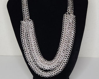 Vintage KR Signed Silver Tone Three Strand Figure 8