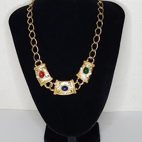 Vintage Avon Signed Etruscan Style Acrylic Cabochon Faux Stones in Gold Tone Necklace C-3-36