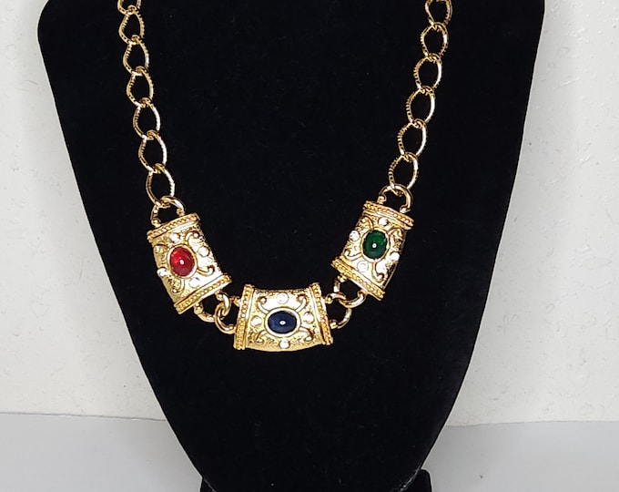 Vintage Avon Signed Etruscan Style Acrylic Cabochon Faux Stones in Gold Tone Necklace C-3-36