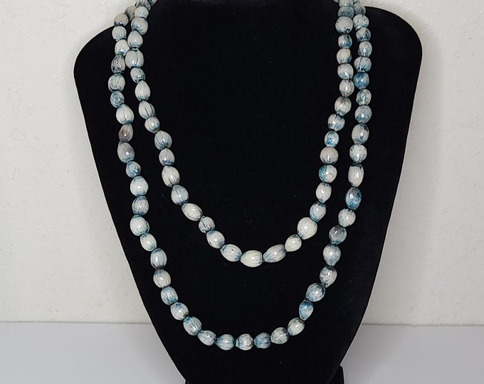 Vintage African Zulu Imfibinga / Ubuchwabasi Seed Teething Beads Long Necklace in White and Blue D-2-3