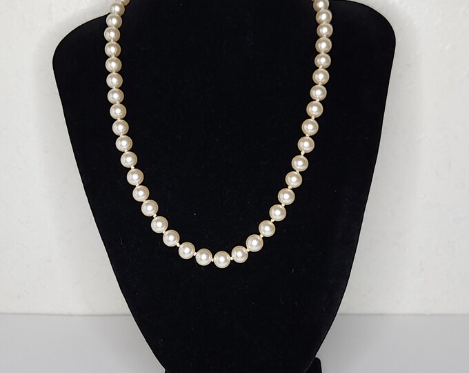 Vintage Glass Faux Pearl Beaded Necklace with Vermeil Gold over Silver Clasp C-1-73