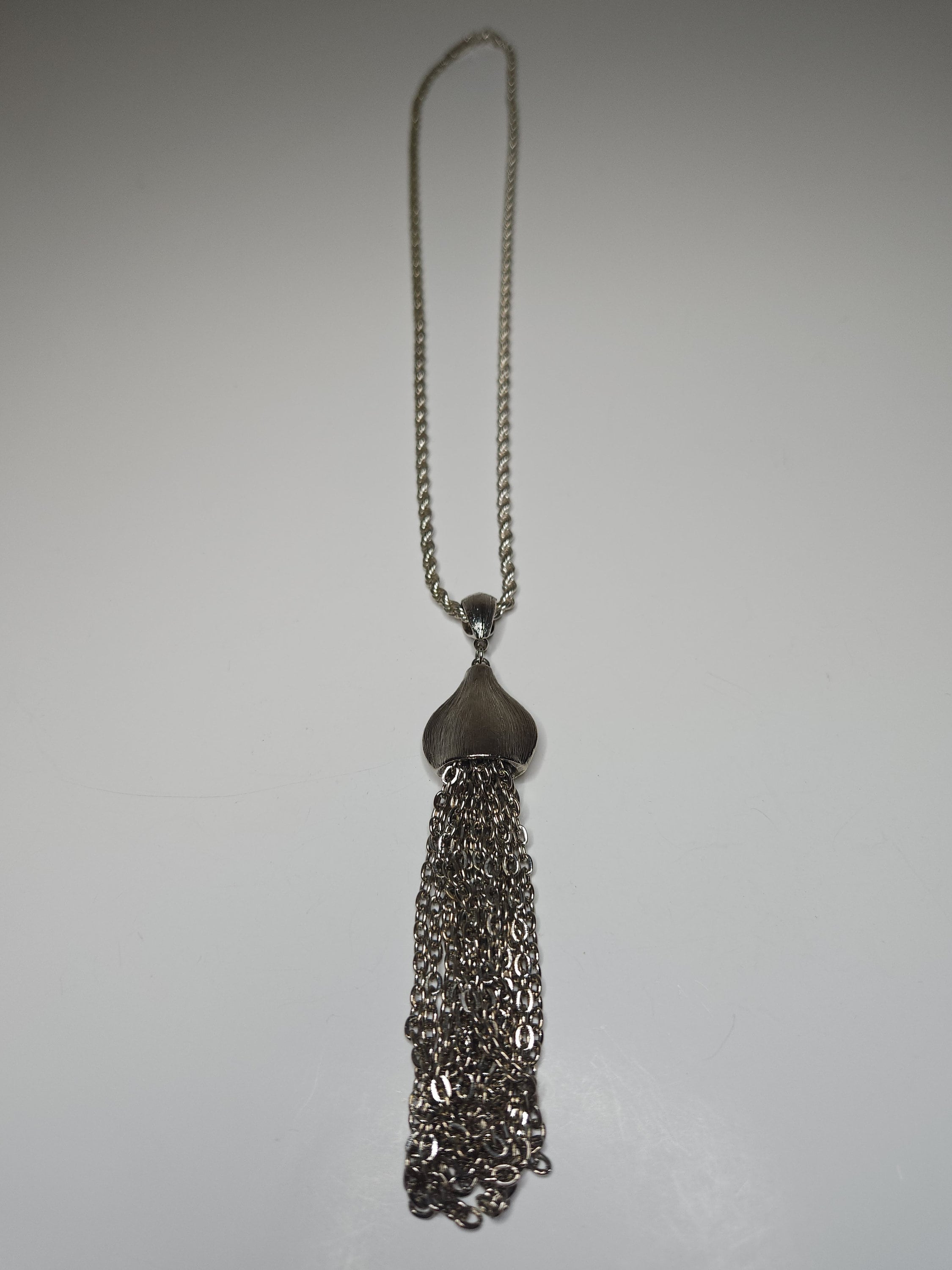Vintage Silver Tone Chain Tassel Pendant Necklace B-7-9 - Etsy Canada