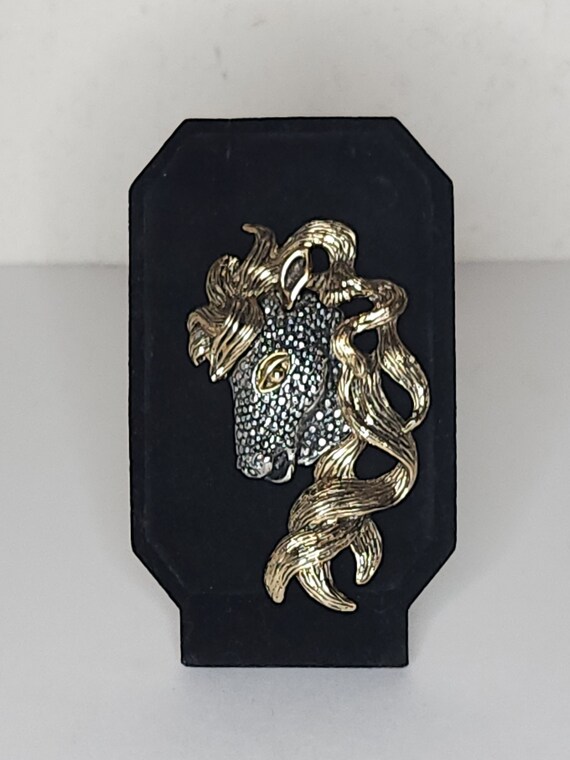 ヴィンテージ シルバートーンとゴールドトーンの馬頭ブローチピン B-5