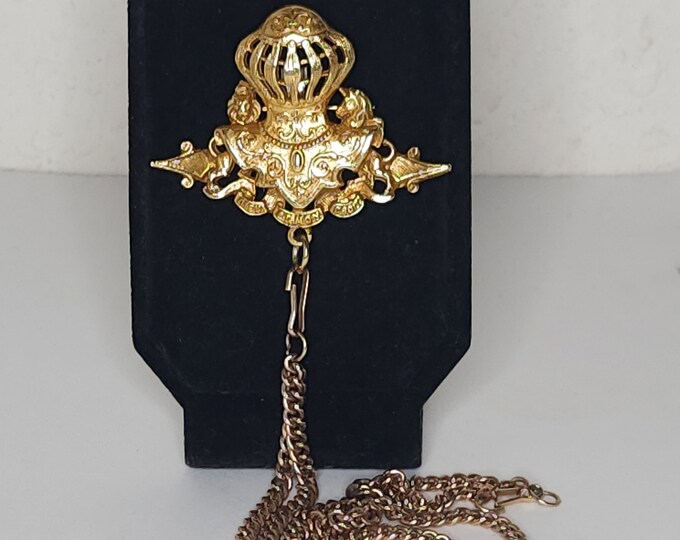Vintage ART Signed British Heraldic "Dieu Et Mon Droit" Watch Fob Brooch Pin in Gold Tone C-3-15