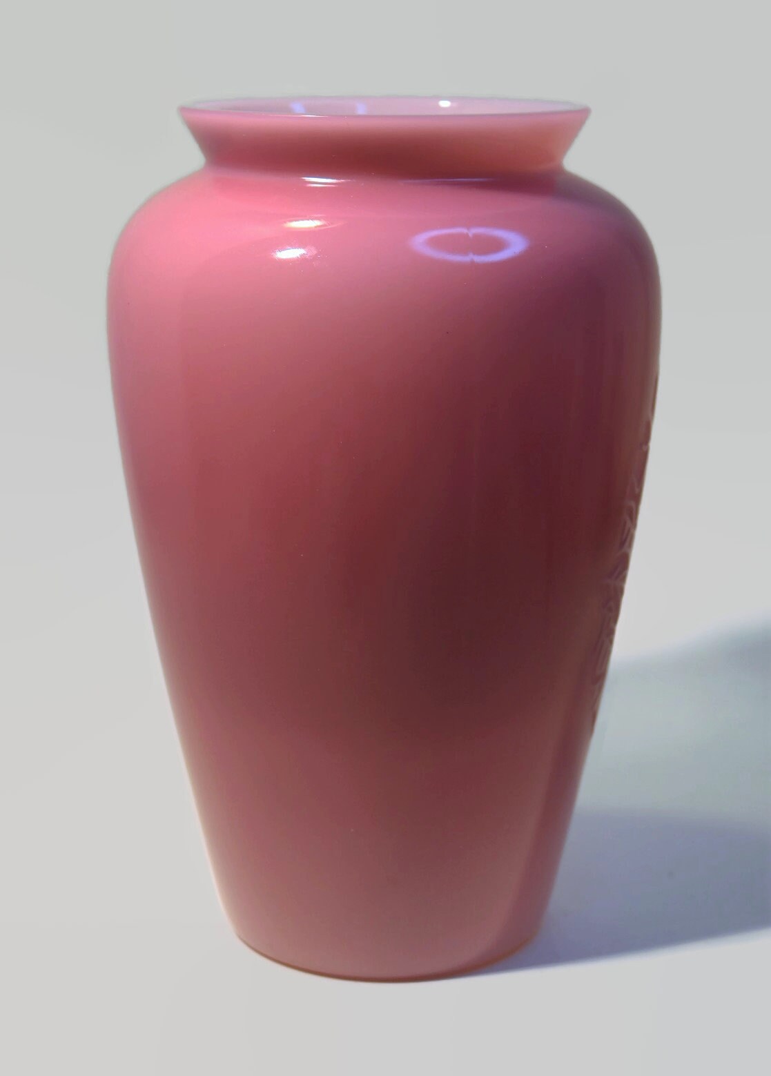 1983 Fenton Connoisseur Rose Quartz Sand Carved Lady Vase Limited Ed 47/850