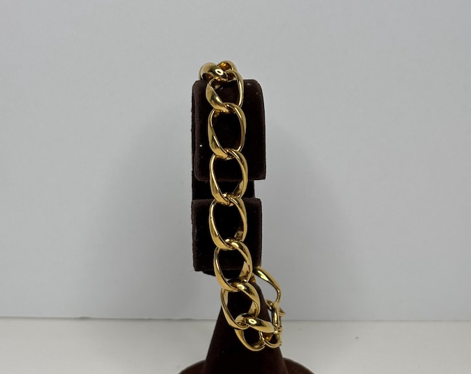 Gold Tone Oval Link Bracelet Size 7 3/4” D-8-30