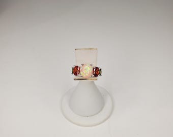 Costume Faux Opal, Peridot, and Orange Glass Silver-Tone Ring Size 7.25 D-6-44