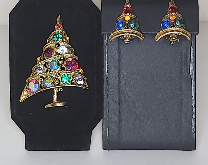 Vintage Weiss Signed Gold Tone and Rhinestone Christmas Tree Brooch and Clip-On Earrings Set B-6-3