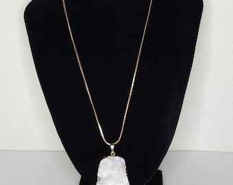 Vintage White Druzy and Gold Tone Pendant on Gold Tone Serpentine Chain Necklace C-9-58