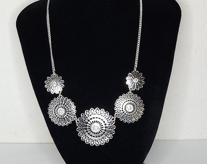 Vintage Liz Claiborne Signed Silver Tone Graduated Floral Medallions with Clear Rhinestones Necklace C-6-45