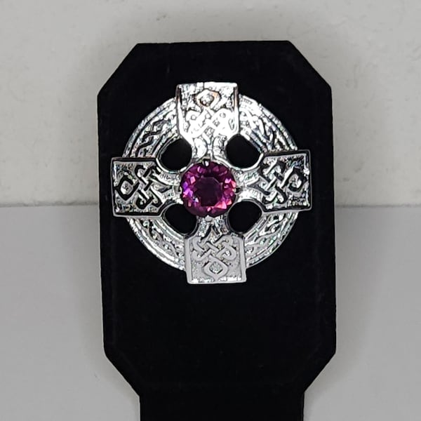 Vintage Amethyst Glass Celtic Cross Silver Tone Brooch Pin C-7-53