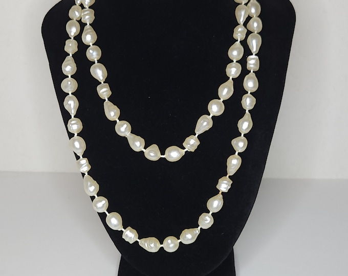 Vintage Irregular Shape Faux Pearl Necklace A-8-35