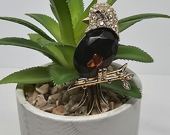 Vintage Joan Rivers Faceted Jelly Belly Bird Brooch Pin Gold Tone,  and Topaz Brown, Clear and Red Rhinestones D-5-21