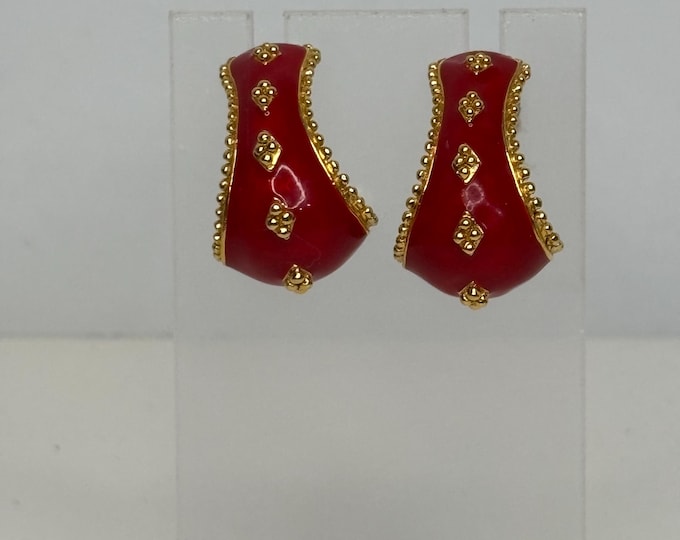 Vintage Gold Tone and Red Enamel Post Back Earrings D-8-74