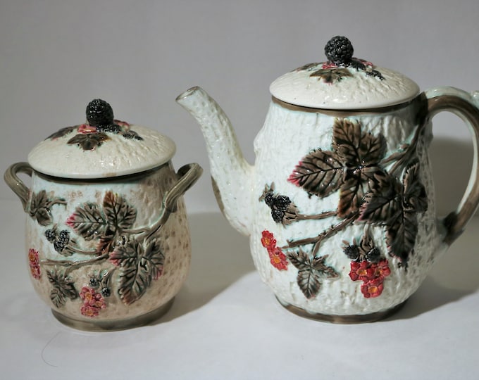 1879 Wedgwood Argenta Berries Teapot and Sugar Bowl/Biscuit Jar