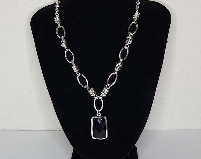 Silver Tone and Faceted Faux Onyx Rectangle Pendant Necklace C-8-25