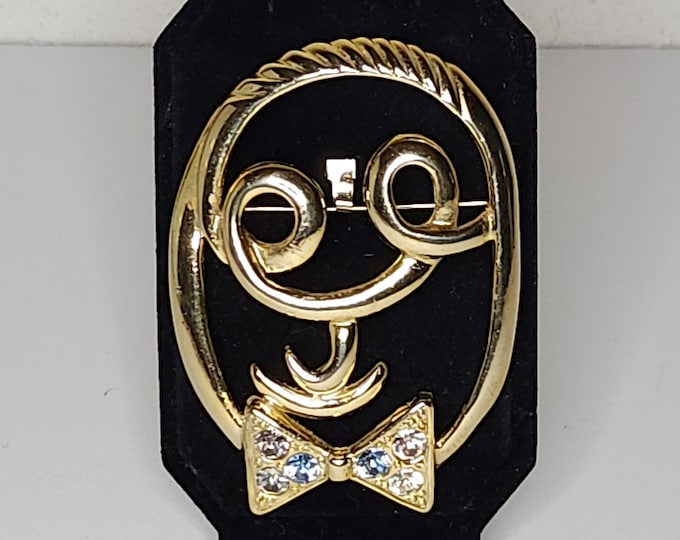Vintage Large Gold Tone Smiley Face Doodle with Rhinestone Bowtie Brooch Pin B-2-96