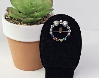 Vintage Krementz Wreath with Multi Color Rhinestones Brooch D-4-11