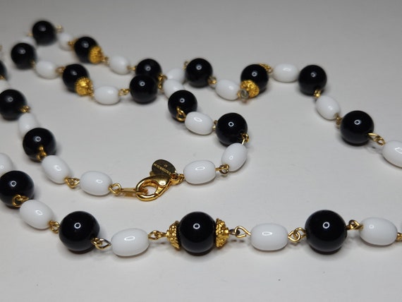 Vintage Worthington Signed Black and White Beaded… - image 3