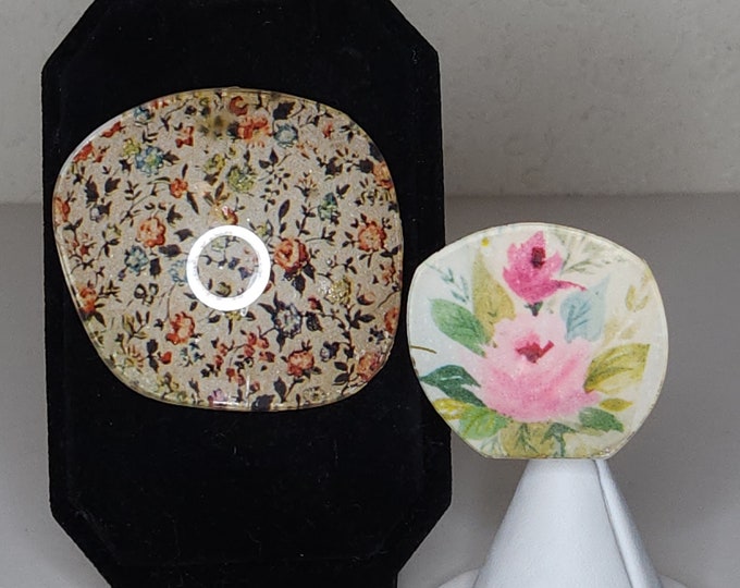 Vintage Eyeglass Lens with Floral Paper Two Brooch Pins B-1-75