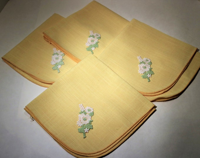 Vintage NOS Yellow Linen Dinner Napkins with White and Green Embroiderd Flower
