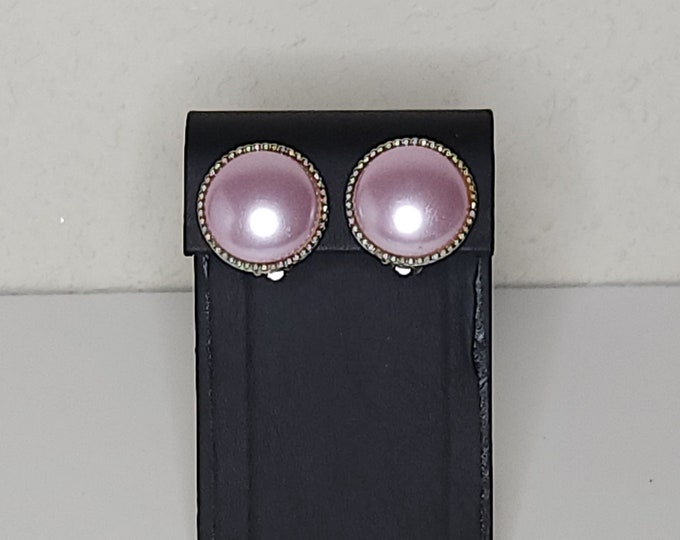 Vintage Coro Signed Silver Tone and Lilac Purple Pearlescent Round Clip-On Earrings C-1-57