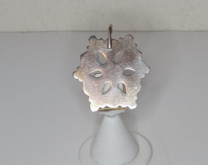 Vintage Sterling 14 Grams Large Snowflake Pendant C-8-66